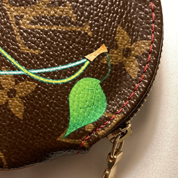 🍒Louis Vuitton MURAKAMI CHERRY ROUND COIN purse Porte Monnaie Rond Coin CERISES - Picture 7 of 7